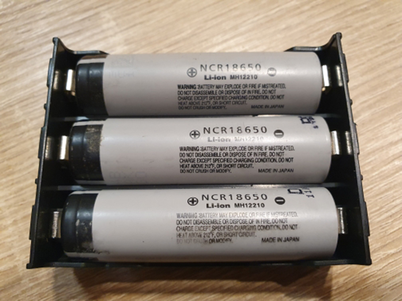 ABS プラスチックシェル 18650 パワーバンクケース  - Power Tools Battery Repair のレビューと価格